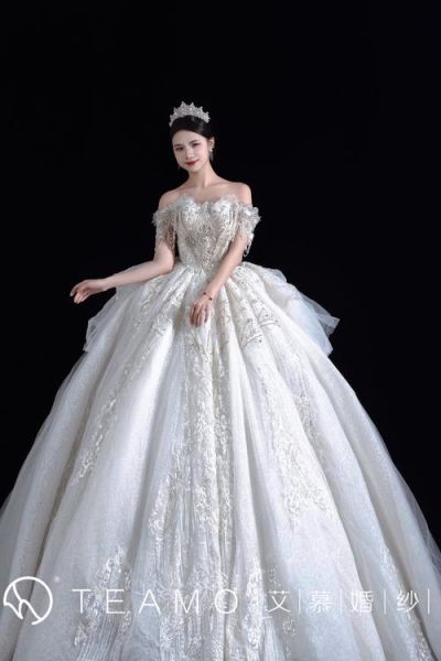 魔羯新娘适合什么婚纱_魔羯新娘婚礼风格推荐