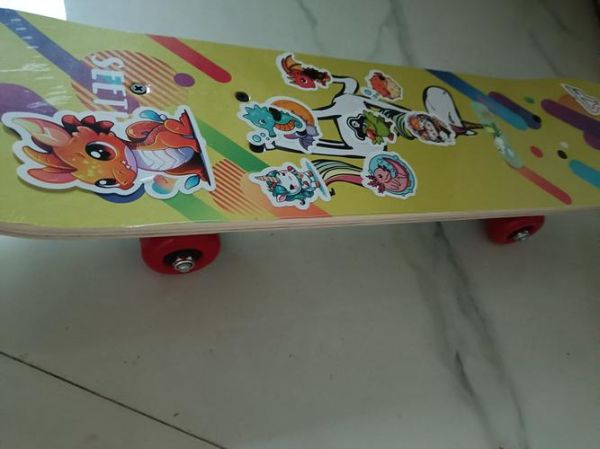 魔羯滑板适合初学者吗_魔羯滑板价格贵不贵