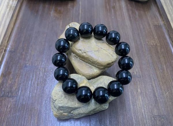 天蝎座的守护石是什么_如何挑选黑曜石