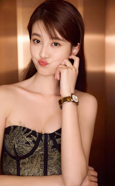 乔欣真实身高是多少_乔欣身高对比其他女星