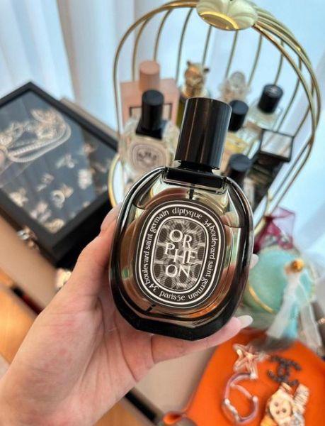 天蝎座适合什么香水_天蝎座女生用什么香水最好